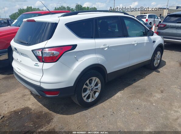 1FMCU0GD6JUB16934 2018 FORD ESCAPE Белый 