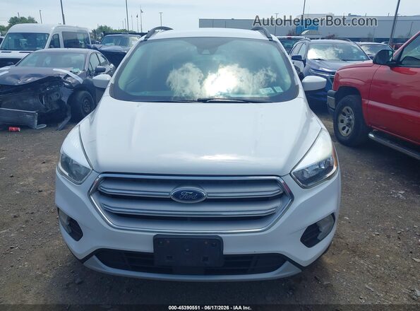 1FMCU0GD6JUB16934 2018 FORD ESCAPE Белый 