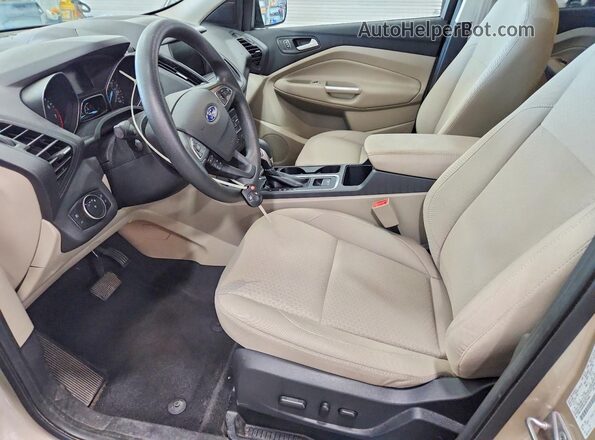 1FMCU0GD6JUB72856 2018 FORD ESCAPE Золотой Вид салона спереди