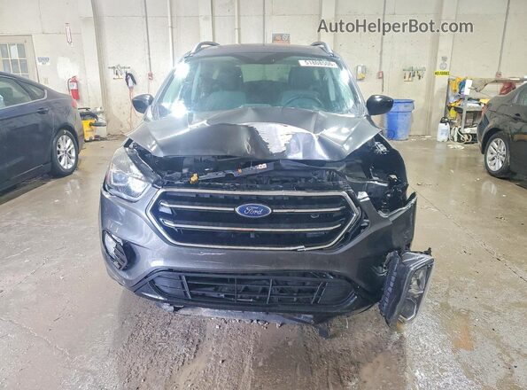 1FMCU0GD6JUC16662 2018 FORD ESCAPE Gray Front view