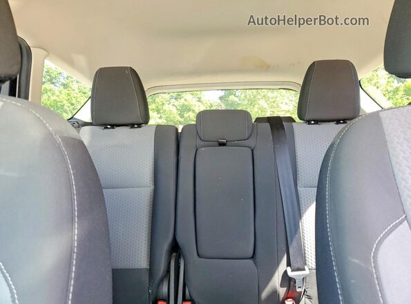 1FMCU0GD7HUC68165 2017 FORD ESCAPE Silver 