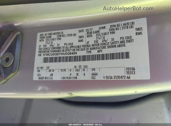 1FMCU0GD7HUD28459 2017 FORD ESCAPE Silver ძრავის განყოფილების ხედი