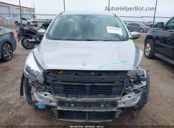 1FMCU0GD7HUE54031 2017 FORD ESCAPE Silver Front view