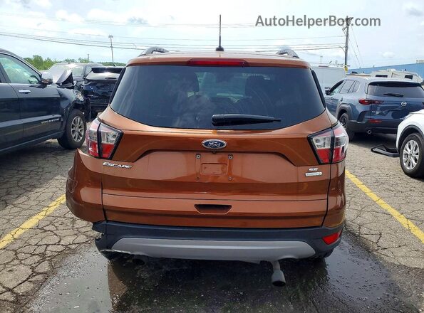 1FMCU0GD7HUE69502 2017 FORD ESCAPE Orange Սալոնի դիմացի տեսք