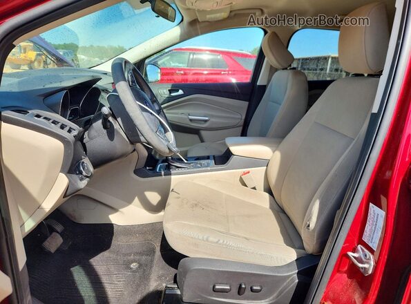 1FMCU0GD7JUC44969 2018 FORD ESCAPE Red Widok wnętrza z przodu