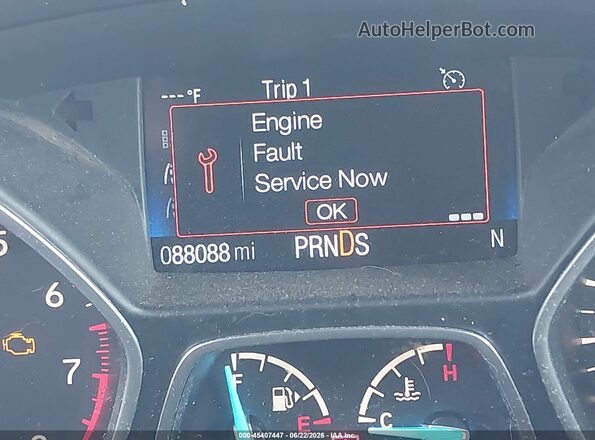 1FMCU0GD7KUA49780 2019 FORD ESCAPE Silver 