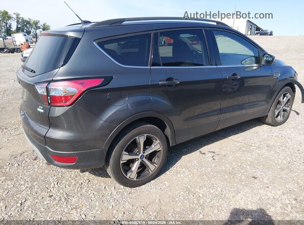 1FMCU0GD8HUD24498 2017 FORD ESCAPE Серый Задняя правая четверть