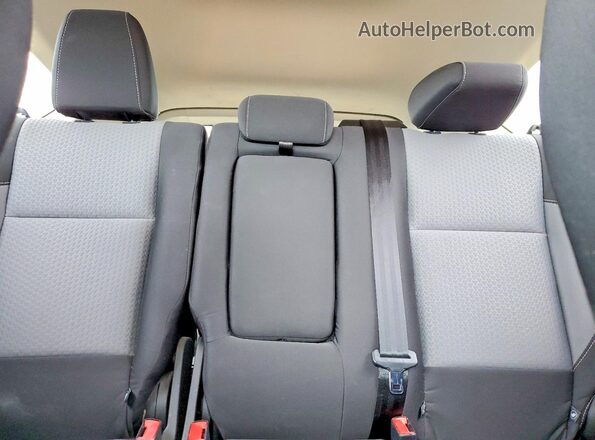 1FMCU0GD8JUA02451 2018 FORD ESCAPE Gray Widok tylnych siedzeń