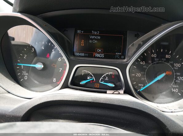 1FMCU0GD8JUA63699 2018 FORD ESCAPE Black Widok tylnych siedzeń