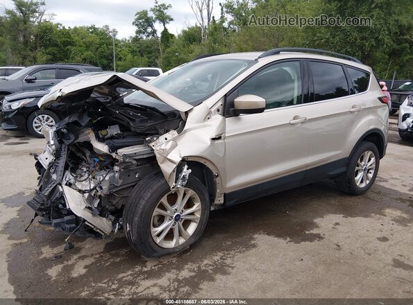 1FMCU0GD8JUD20635 2018 FORD ESCAPE Beige Vista tres cuartos delantera izquierda