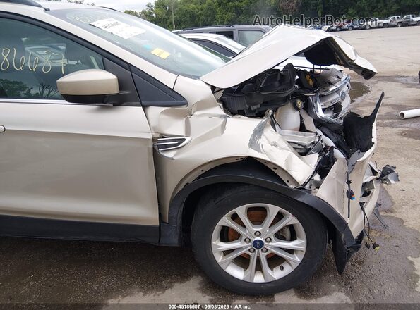 1FMCU0GD8JUD20635 2018 FORD ESCAPE Beige 