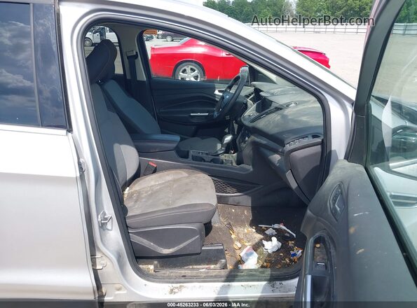 1FMCU0GD8KUA16674 2019 FORD ESCAPE Silver წინა სალონის ხედი