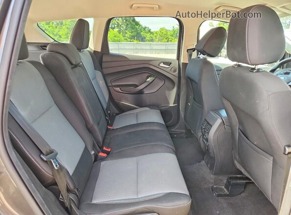 1FMCU0GD9HUB01421 2017 FORD ESCAPE Silver 