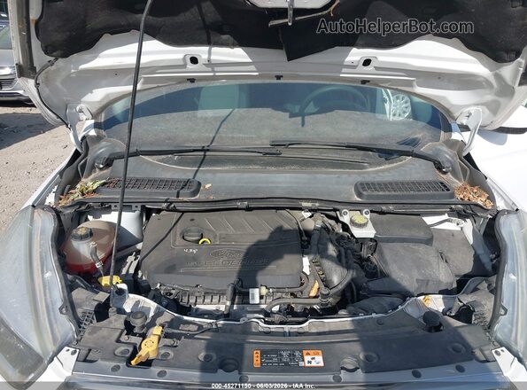 1FMCU0GD9HUC04550 2017 FORD ESCAPE Белый Вид сзади