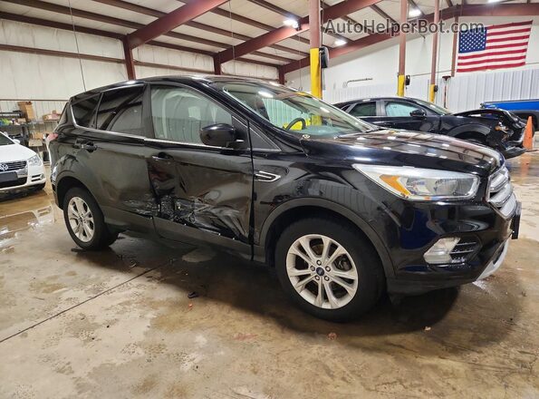 1FMCU0GD9HUC17167 2017 FORD ESCAPE Черный 