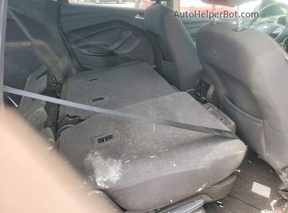 1FMCU0GD9HUD38281 2017 FORD ESCAPE Gray Widok wnętrza z tyłu