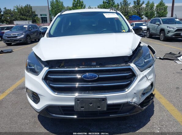 1FMCU0GD9KUB05153 2019 FORD ESCAPE White Widok z przodu