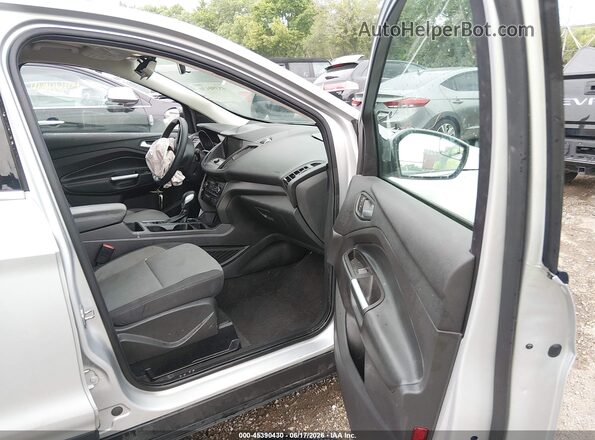 1FMCU0GDXKUA76908 2019 FORD ESCAPE Silver Widok wnętrza z przodu