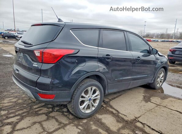 1FMCU0GDXKUB99771 2019 FORD ESCAPE Черный 