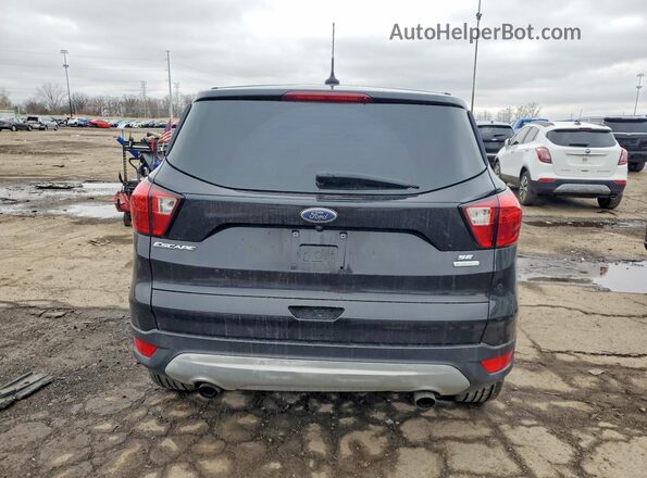 1FMCU0GDXKUB99771 2019 FORD ESCAPE Черный 