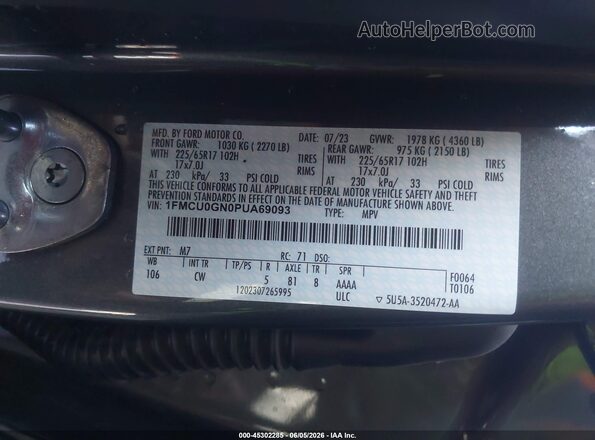 1FMCU0GN0PUA69093 2023 FORD ESCAPE Gray Vista del compartimento del motor
