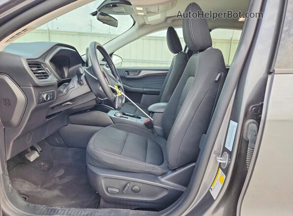 1FMCU0GN2RUB31144 2024 FORD ESCAPE Silver Widok wnętrza z przodu
