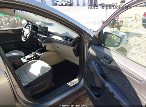 1FMCU0GN3PUA04481 2023 FORD ESCAPE Silver Вид салону спереду