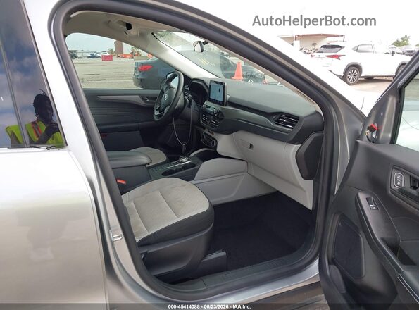 1FMCU0GNXRUB61461 2024 FORD ESCAPE Silver Սալոնի դիմացի տեսք