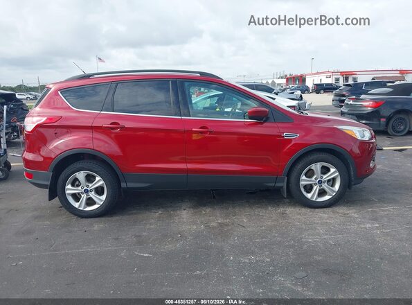 1FMCU0GX2GUC35700 2016 FORD ESCAPE Red Rear interior view
