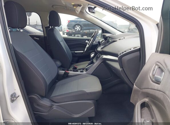 1FMCU0GX4GUB44136 2016 FORD ESCAPE White Front interior view