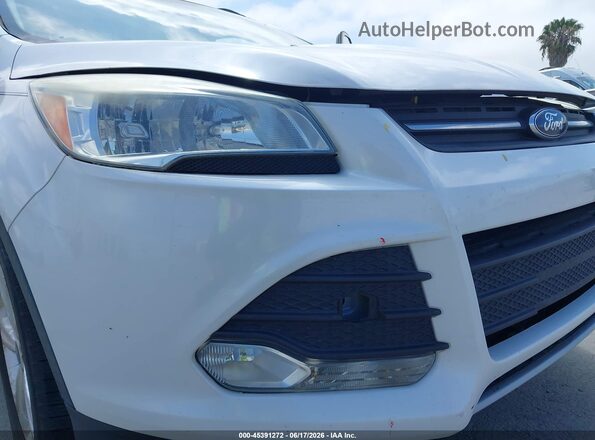 1FMCU0GX4GUB44136 2016 FORD ESCAPE White Front view