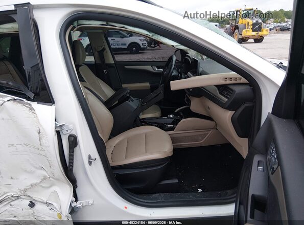 1FMCU0H61LUB45695 2020 FORD ESCAPE Белый Вид салона спереди