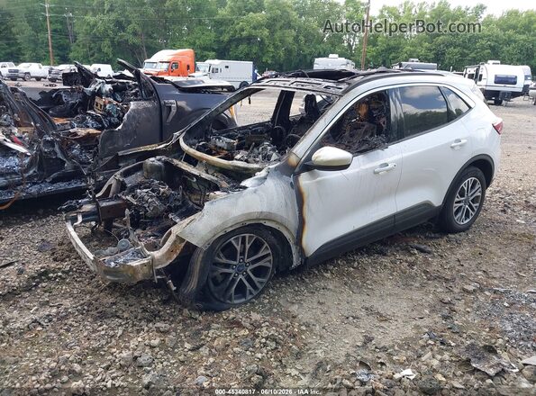 1FMCU0H65MUA92419 2021 FORD ESCAPE White Առջևի ձախ երեք քառորդ տեսարան