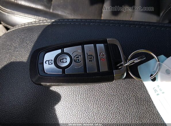 1FMCU0H67LUB47032 2020 FORD ESCAPE Black Dashboard view