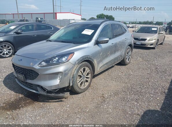1FMCU0H68MUB18320 2021 FORD ESCAPE Silver Vista tres cuartos delantera izquierda