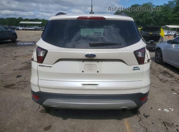 1FMCU0HD5JUD00048 2018 FORD ESCAPE White Rear view