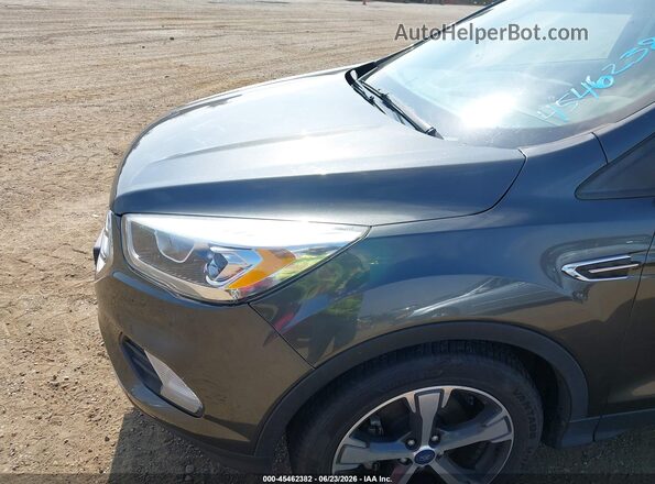 1FMCU0HD5JUD44535 2018 FORD ESCAPE Gray წინა ხედი