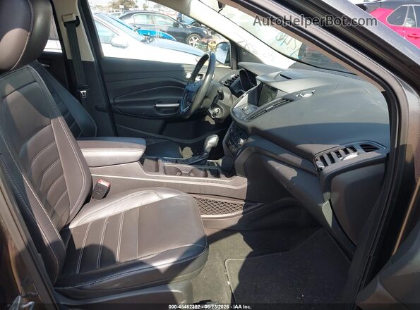 1FMCU0HD5JUD44535 2018 FORD ESCAPE Gray წინა სალონის ხედი
