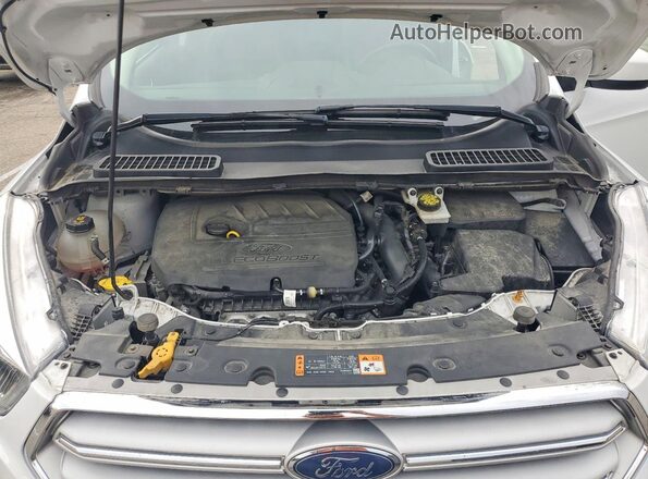 1FMCU0HD8JUD48854 2018 FORD ESCAPE White Vista del compartimento del motor