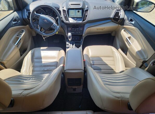 1FMCU0HD9JUB05912 2018 FORD ESCAPE Золотой Вид панели приборов