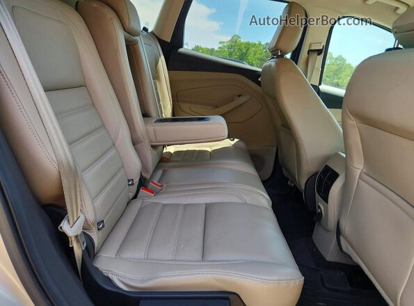 1FMCU0HD9JUB05912 2018 FORD ESCAPE Золотой Вид задней части салона