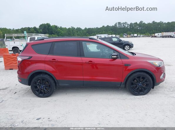 1FMCU0J95HUD41070 2017 FORD ESCAPE Burgundy უკანა სალონის ხედი