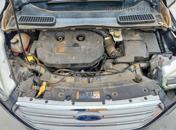 1FMCU0J97HUD57738 2017 FORD ESCAPE Black Widok komory silnika