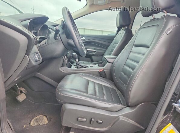 1FMCU0J97HUD57738 2017 FORD ESCAPE Black Widok wnętrza z przodu