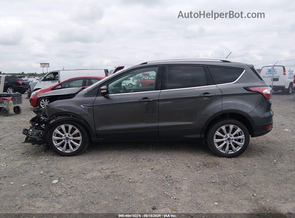 1FMCU0J98JUB16261 2018 FORD ESCAPE Gray Vista interior de 360 grados