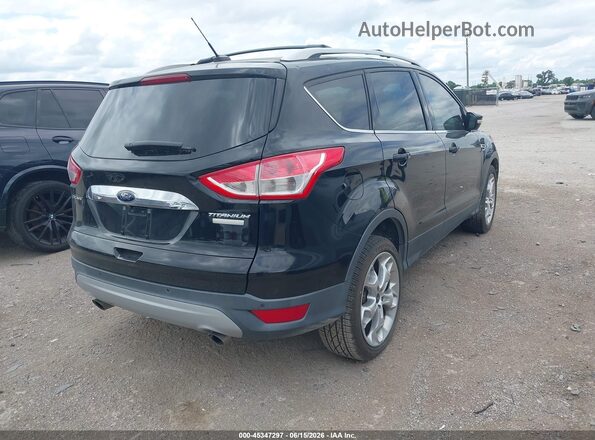 1FMCU0J9XGUC41318 2016 FORD ESCAPE Черный Задняя правая четверть