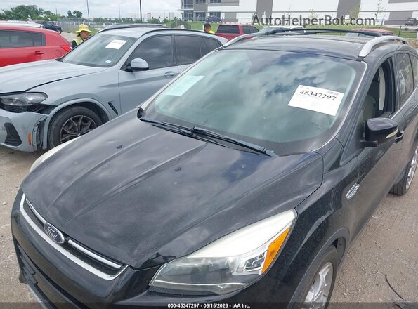 1FMCU0J9XGUC41318 2016 FORD ESCAPE Черный Вид спереди