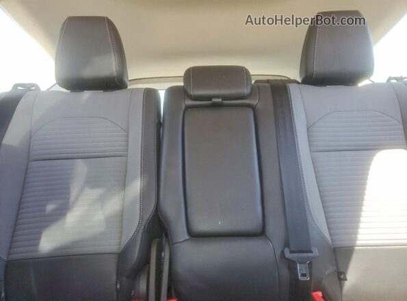 1FMCU0JD0HUD72389 2017 FORD ESCAPE Серебряный Вид задних сидений