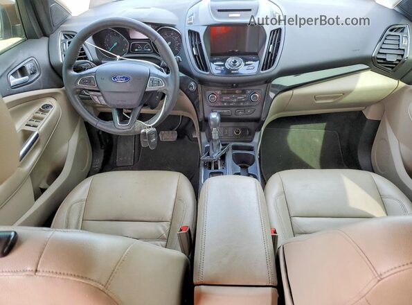1FMCU0JD2HUA77441 2017 FORD ESCAPE Оранжевый Вид панели приборов