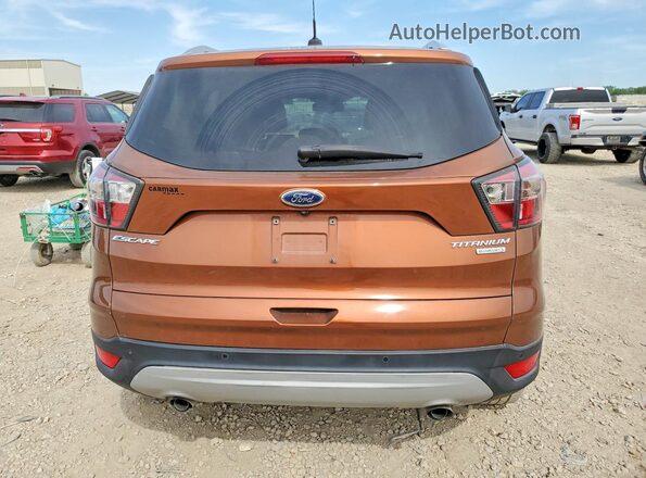 1FMCU0JD2HUA77441 2017 FORD ESCAPE Оранжевый Вид сзади